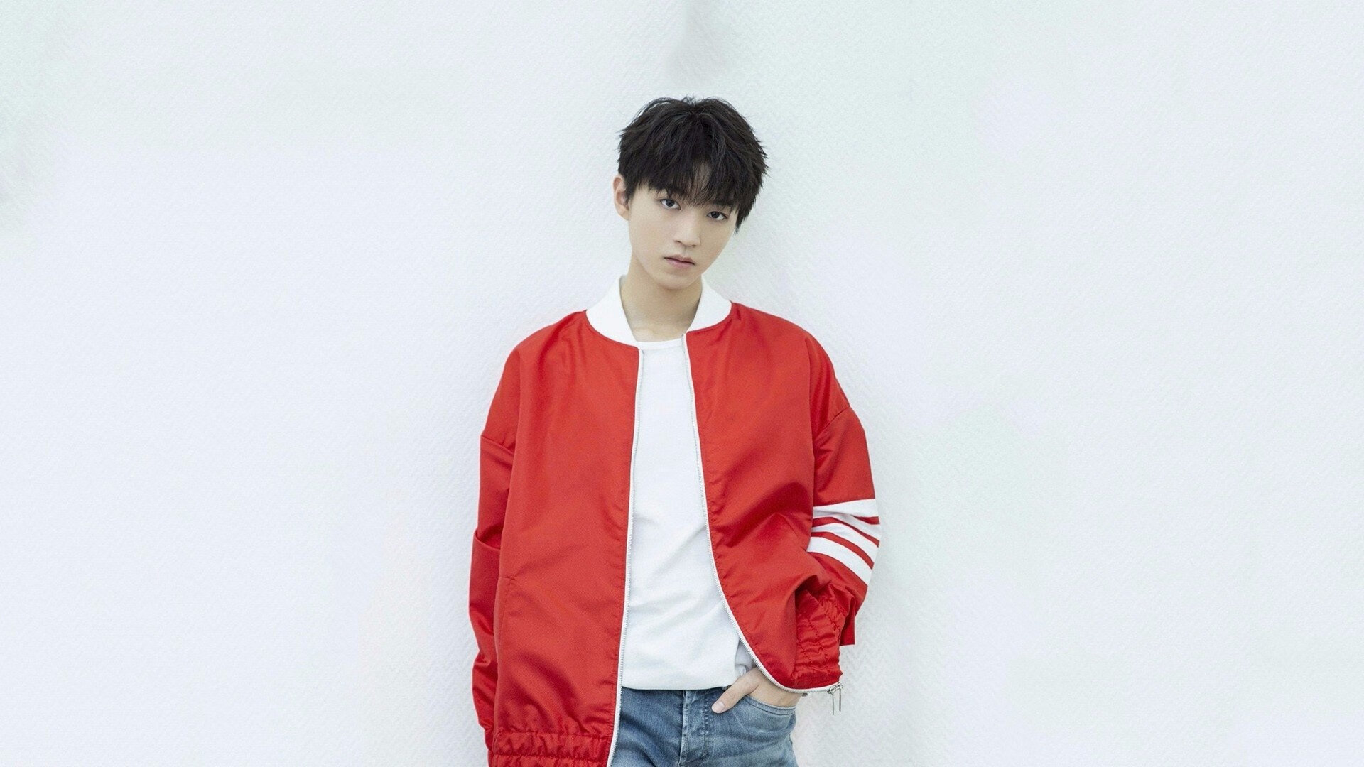 青少年“篮动青春”艺术表演在上海精彩上演，融合多元文化，青少年篮球舞蹈表演