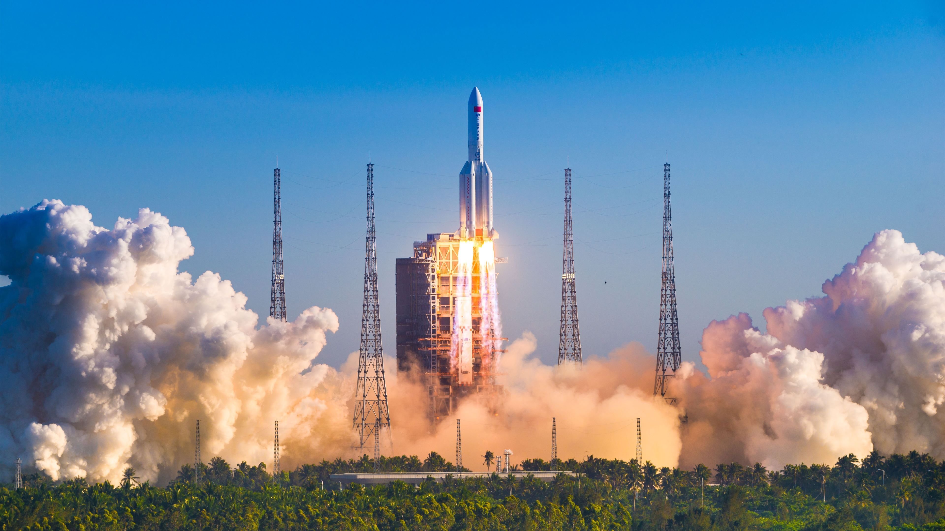 英超冠军争夺:悬念升级,精彩绝伦!,英超冠军叫什么