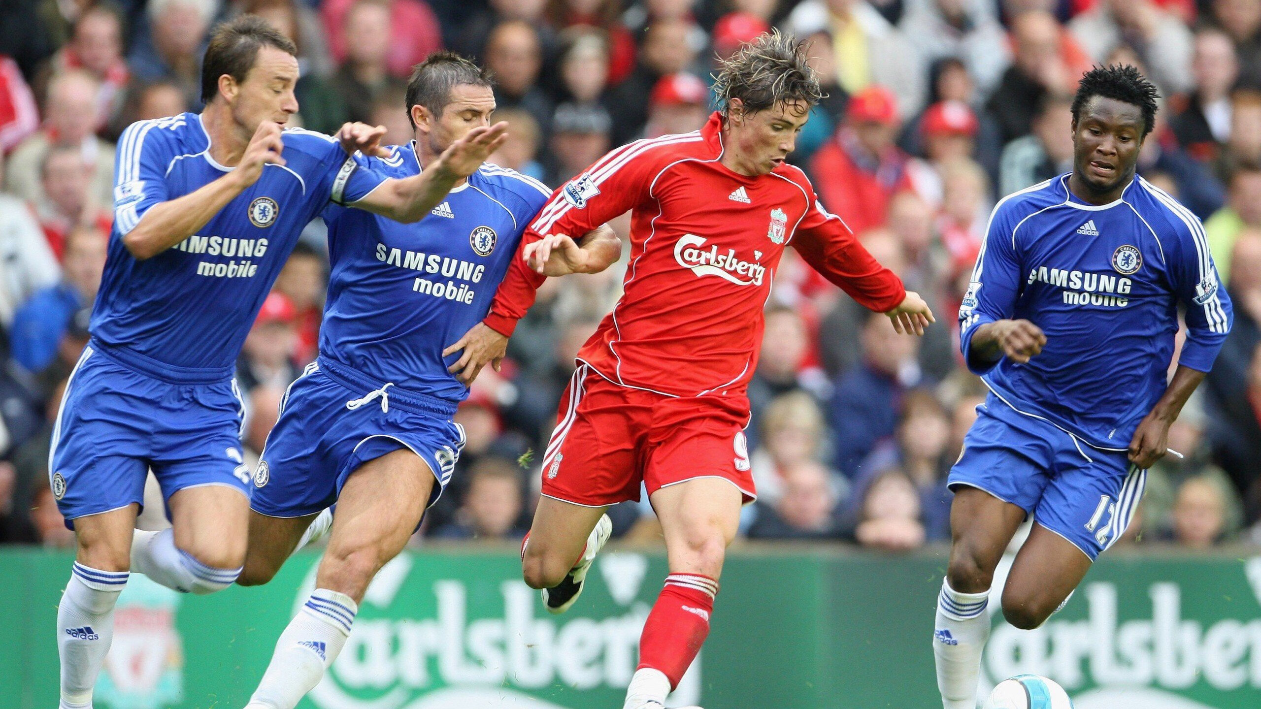 德甲著名教练换帅，战术调整引关注，德甲球员撞教练